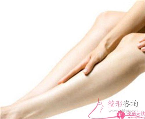 選擇冰點<a href=http://www.bolangguoji.com/listinfo-670-0.html target=_blank class=infotextkey>脫毛</a>（Freezing point unhairing）手術對于皮膚顏色深的人適不適合