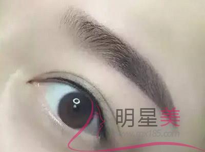 男士可以紋線條眉嗎