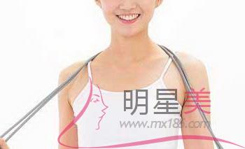 <a href=http://www.bolangguoji.com/listinfo-685-0.html target=_blank class=infotextkey>吸脂</a>后利于恢復的飲食