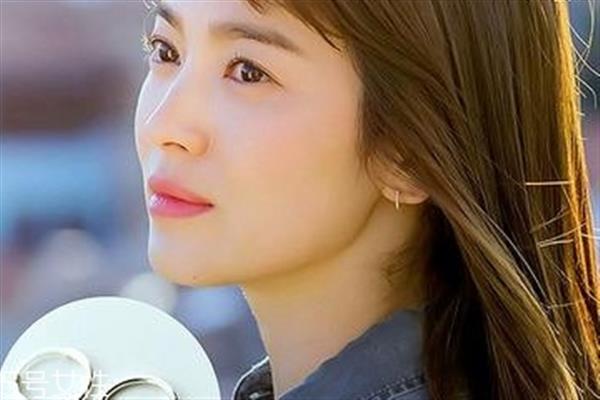 <a href=http://www.bolangguoji.com/listinfo-611-0.html target=_blank class=infotextkey>超聲刀</a>會痛嗎 會有一些疼