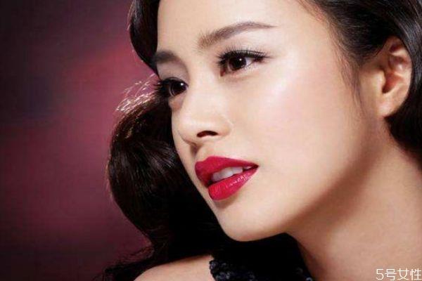 為什么<a href=http://www.bolangguoji.com/listinfo-705-0.html target=_blank class=infotextkey>美瞳線</a>會掉色 做<a href=http://www.bolangguoji.com/listinfo-705-0.html target=_blank class=infotextkey>美瞳線</a>怎么節(jié)省費用