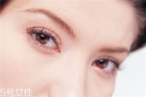 割<a href=http://www.bolangguoji.com/listinfo-724-0.html target=_blank class=infotextkey>雙眼皮</a>可能出現的癥狀 割<a href=http://www.bolangguoji.com/listinfo-724-0.html target=_blank class=infotextkey>雙眼皮</a>秋季好因為陽光弱