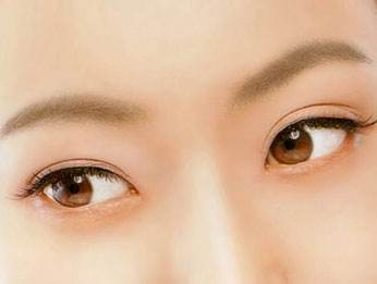 割完<a href=http://www.bolangguoji.com/listinfo-724-0.html target=_blank class=infotextkey>雙眼皮</a>多久消腫