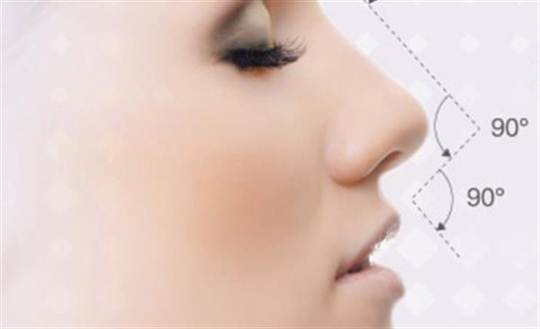 自體脂肪<a href=http://www.bolangguoji.com/listinfo-737-0.html target=_blank class=infotextkey>隆鼻</a>會變形嗎