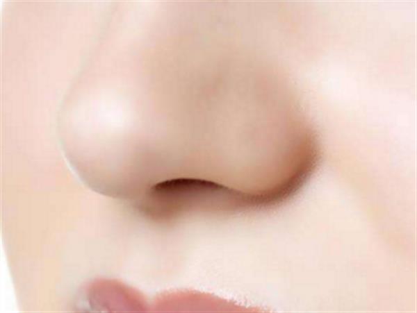 透明質酸注射<a href=http://www.bolangguoji.com/listinfo-737-0.html target=_blank class=infotextkey>隆鼻</a>術后變寬該補救