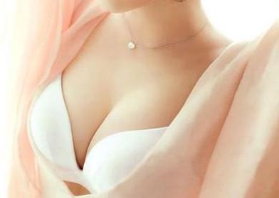 假體<a href=http://www.bolangguoji.com/listinfo-618-0.html target=_blank class=infotextkey>隆胸</a>多久可以側(cè)睡