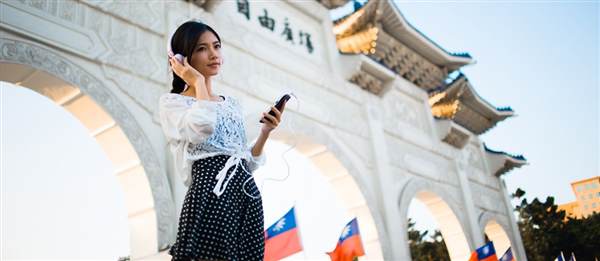 自體<a href=http://www.bolangguoji.com/listinfo-664-0.html target=_blank class=infotextkey>毛發(fā)種植</a> 擁有美麗的秀發(fā)