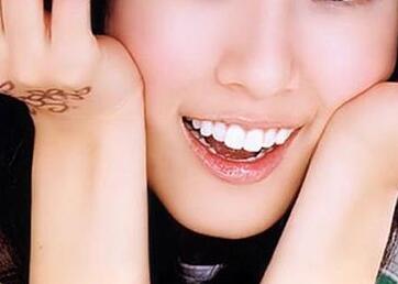 鈀金<a href=http://www.bolangguoji.com/listinfo-829-0.html target=_blank class=infotextkey>烤瓷牙</a>術后注意事項