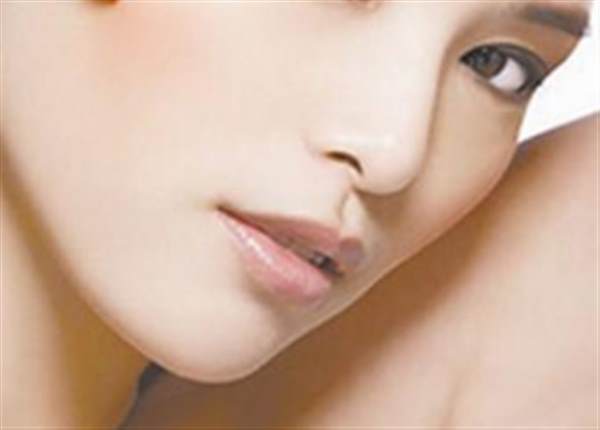 濟南自體脂肪<a href=http://www.bolangguoji.com/listinfo-737-0.html target=_blank class=infotextkey>隆鼻</a>怎么樣
