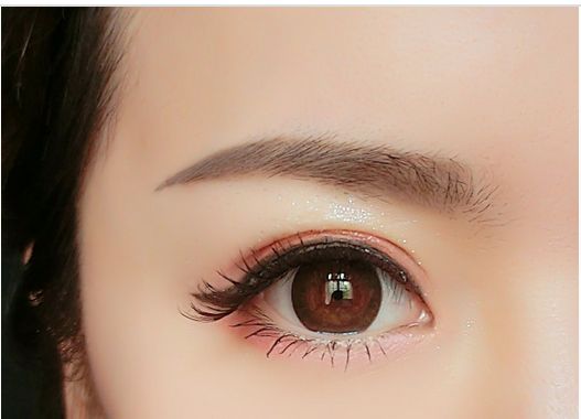 <a href=http://www.bolangguoji.com/listinfo-655-0.html target=_blank class=infotextkey>切眉</a>手術(shù)后的圖片