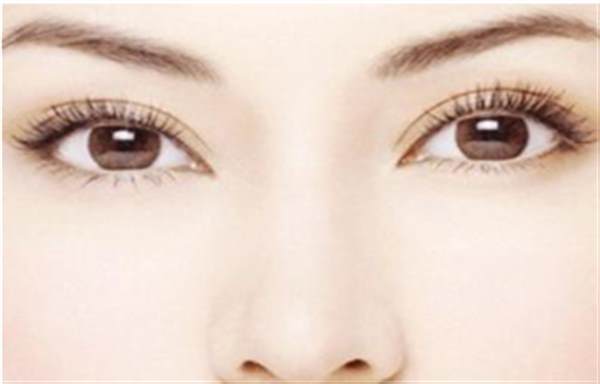 割<a href=http://www.bolangguoji.com/listinfo-724-0.html target=_blank class=infotextkey>雙眼皮</a>的注意事項(xiàng)有哪些