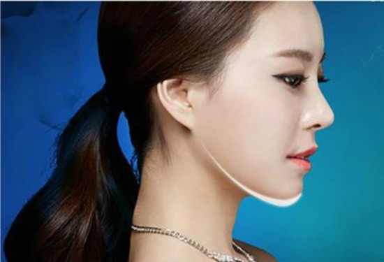 打完<a href=http://www.bolangguoji.com/listinfo-631-0.html target=_blank class=infotextkey>瘦臉</a><a href=http://www.bolangguoji.com/listinfo-614-0.html target=_blank class=infotextkey>除皺</a>喝酒會怎樣