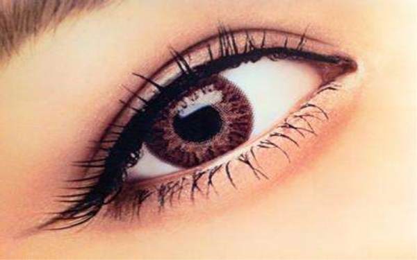 埋線和割<a href=http://www.bolangguoji.com/listinfo-724-0.html target=_blank class=infotextkey>雙眼皮</a>價格