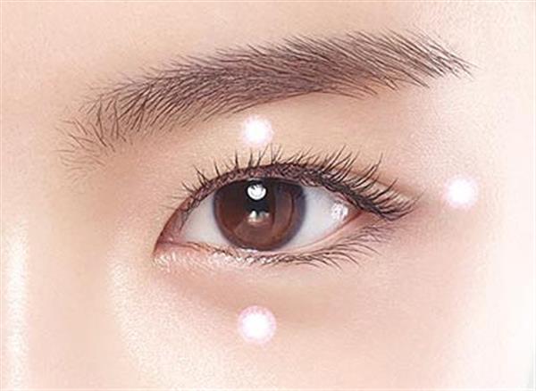 三點<a href=http://www.bolangguoji.com/listinfo-724-0.html target=_blank class=infotextkey>雙眼皮</a>手術效果及適應人群