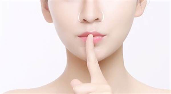上海做透明質酸<a href=http://www.bolangguoji.com/listinfo-737-0.html target=_blank class=infotextkey>隆鼻</a>費用