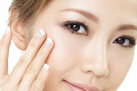 <a href=http://www.bolangguoji.com/listinfo-724-0.html target=_blank class=infotextkey>雙眼皮</a><a href=http://www.bolangguoji.com/listinfo-711-0.html target=_blank class=infotextkey>開眼角</a>費(fèi)用大致是多少